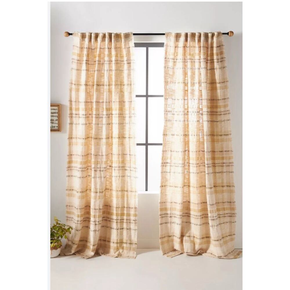 Penny Curtain